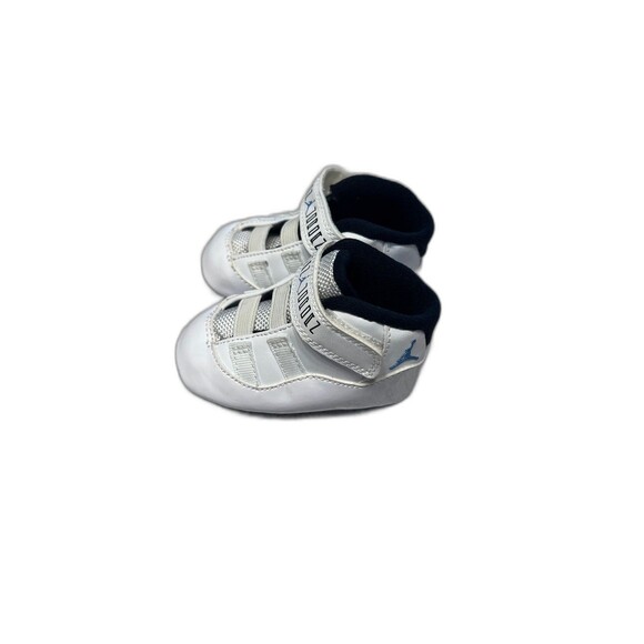 Nike Air Jordan 11 Retro // 2c